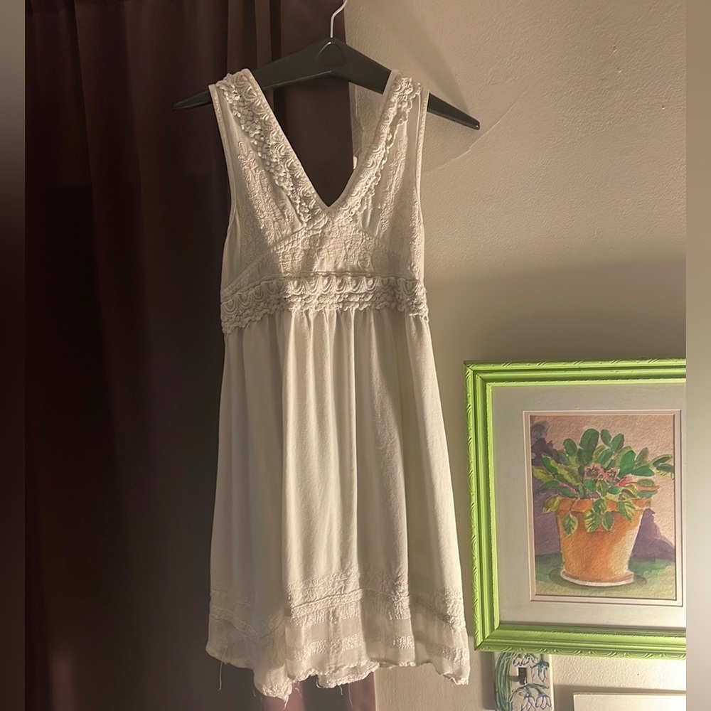Super cute vintage cotton embroidered white dress